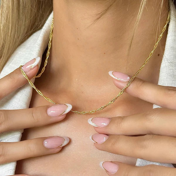 Cadena Singapur Mujer